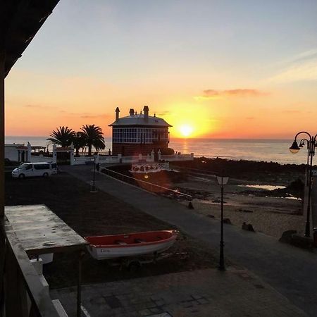 Apartamento El Muelle Arrieta  Eksteriør billede